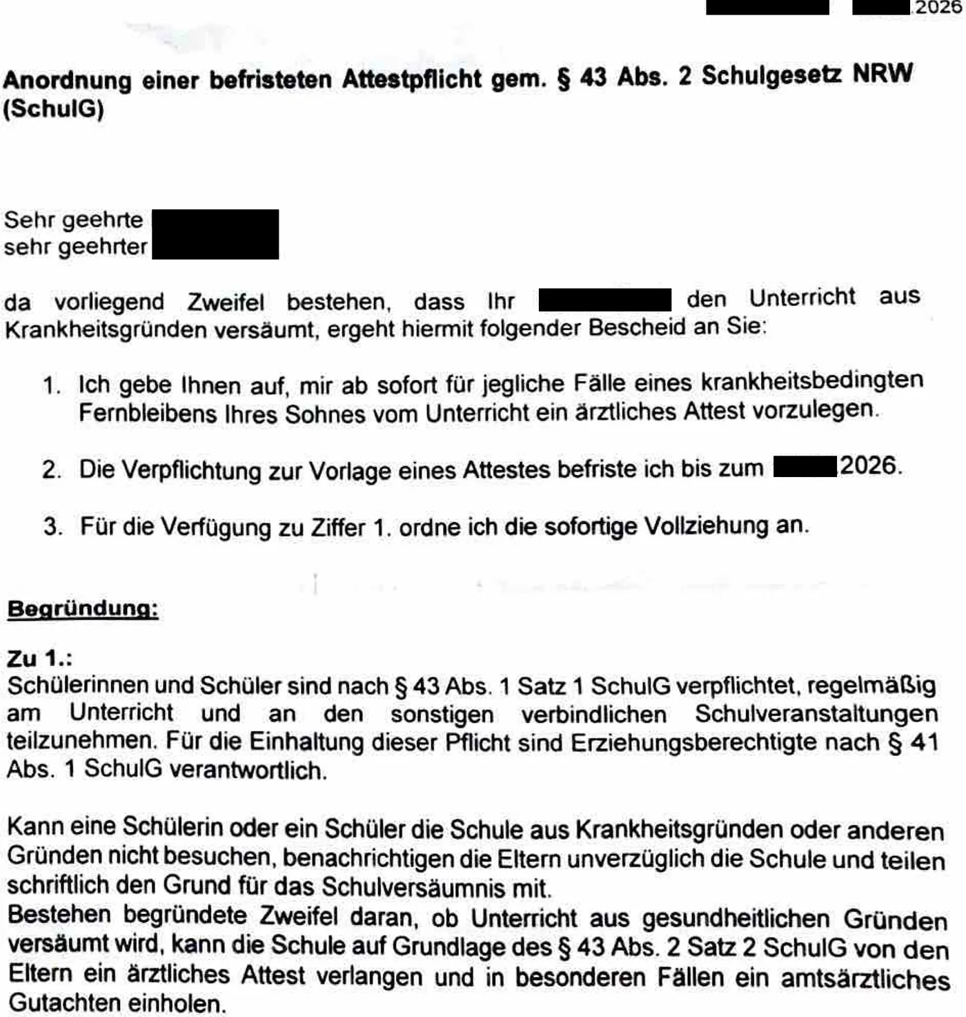 Anonymisierte erste Seite einer schulischen Anordnung zur Vorlage ärztlicher Atteste